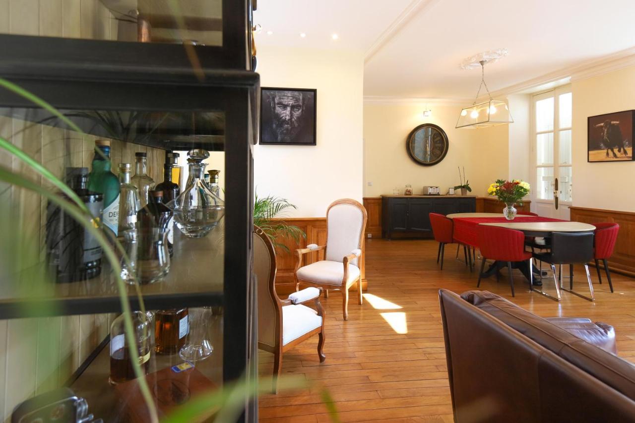 Bed and Breakfast Demeure Des Cordeliers Avec Parking Prive Blois Exterior foto